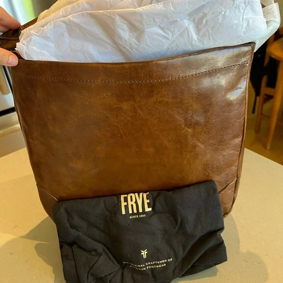 Frye Melissa Hobo purse in Dark Brown leather - Picture 4 of 4